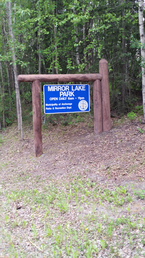 Mirror Lake Park Entrance