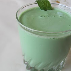 Zen Green Tea Shake With Mint and St-Germain Liqueur