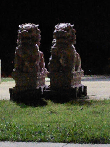 Twin Dragon Statues. 