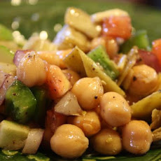 Middle Eastern Salad With Za'atar Dressing