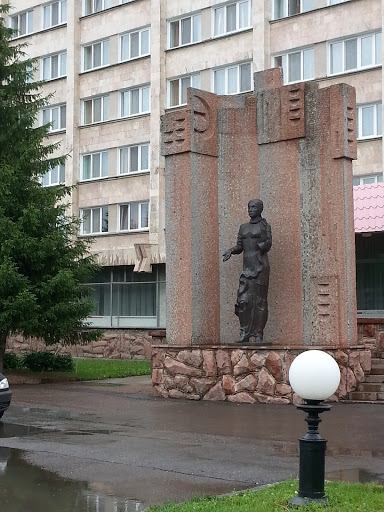 Памятник. Петропавловск