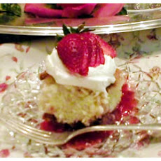 Strawberry Shortcut Cake