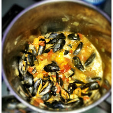 Katie's Moules Provençale