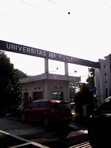 Universitas IBN Khaldun Bogor Gate