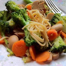 Chinese Noodle and Vegetable Stir Fry (For One)