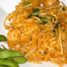 Pad Thai With Chicken and Shrimp