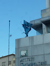Escultura Azul Instituto Metropolitano