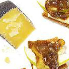 Cheese-and-Onion Jam Toasts