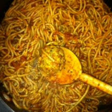 Turkey Meatballs W/ Spicy Tomato Sauce and Whole-Wheat Spaghetti