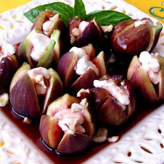 Figs With Goat Cheese and Port Syrup