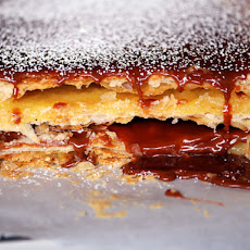 Pineapple-Dulce de Leche Torta