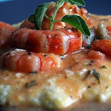 Garlic Cheese Grits with Shrimp