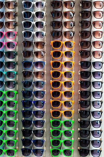 Est-ce que tu sais pourquoi les lunettes de soleil bon marché sont mauvaises pour la vue?