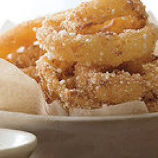 Onion Rings with Creamy Cajun Sauce