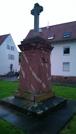 Oberauerb. Kriegerdenkmal
