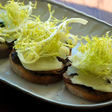 Lemony Mushroom and Frisee Toasts