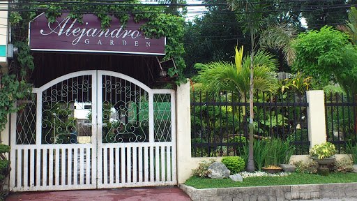 Alejandro Garden Restaurant