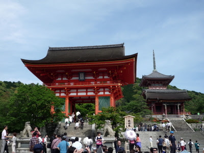 main gate of Kiyomizu temple
