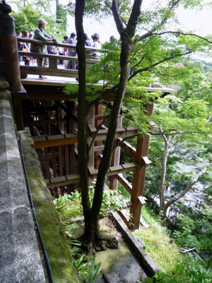 wooden veranda, kiyomizu temple