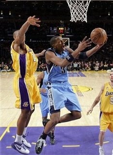 [Cj_miles_layup[6].jpg]