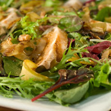 Caramelized Apple Salad With Grilled Chicken