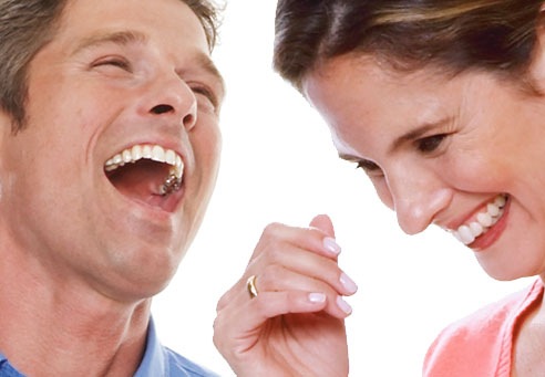 [men-women-laugh-out-loud-01-af[3].jpg]