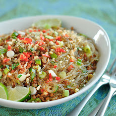 Spicy Glass Noodles with Crispy Pork (Yum Woon Sen)