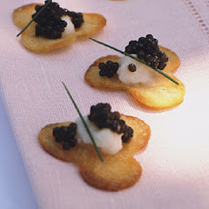 Cauliflower Purée and Caviar on Cloverleaf Potato Chips