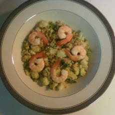 Quinoa Salad With Lime Ginger Dressing and Shrimp