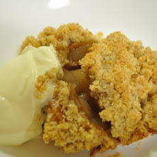 So Easy and Tasty Apple Streusel