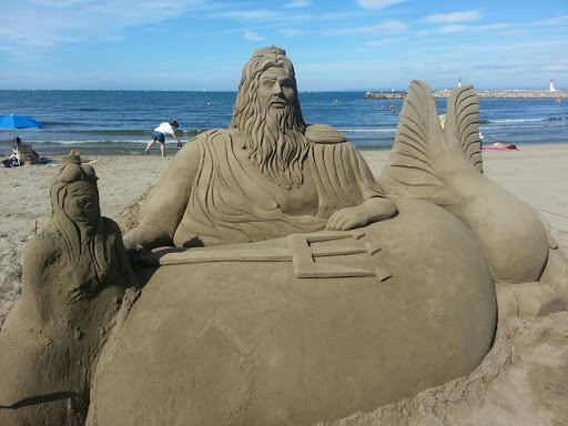 Sculptures en sable sur la plage