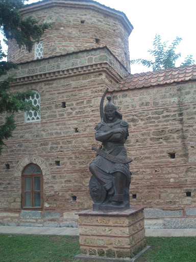 Kırgız Heykeli