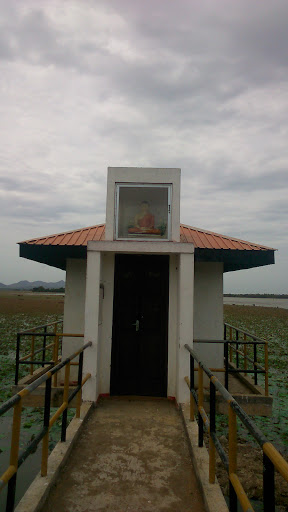 Buddha Statue at Yodha Wawa