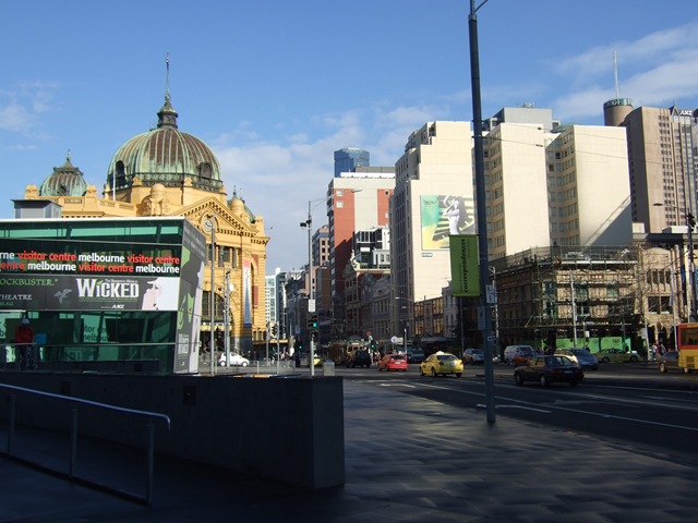 [2008_0805melbourne0080[2].jpg]