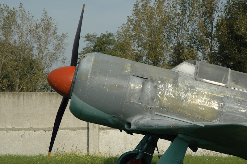 Yak-11_engine.jpg