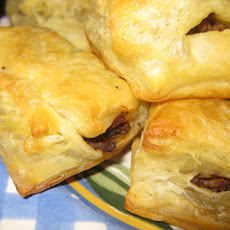 Tiny Meat Cakes (Bolos de Carne)