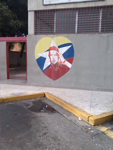 Mural Chavez Corazón De Mi Patria