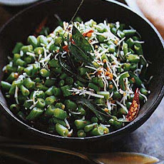 Dry Curried Beans