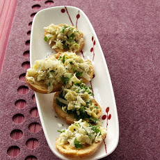 Artichoke-Parmesan Crostini