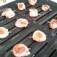 Simple Scallops Wrapped in Bacon