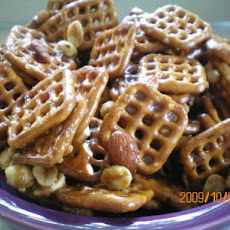 Molasses Pretzel Snack (Microwaved)