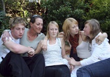 [Family_of_MurderedRianKerkhof_Pretoria_pleadedwithlaughingmurderers11Dec2008[3].jpg]