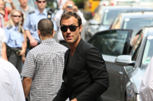 Jude Law's sunglasses