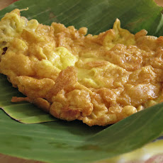 Thai-Style Omelet (Khai Jiao)