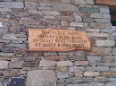 Bonneval-sur-Arc Inscription Latine en Bois