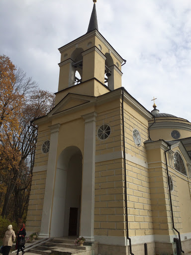 Церковь в Спасском-Лутовинове