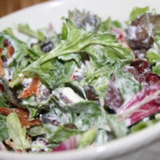 Spinach Salad With Cranberries, Pecans, Bacon, and Blue Cheese