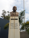Monumento Rafael Urquidi