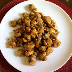 Eileen Yin-Fei Lo's General Tso's Chicken
