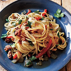 Pasta with Anchovy-Walnut Sauce